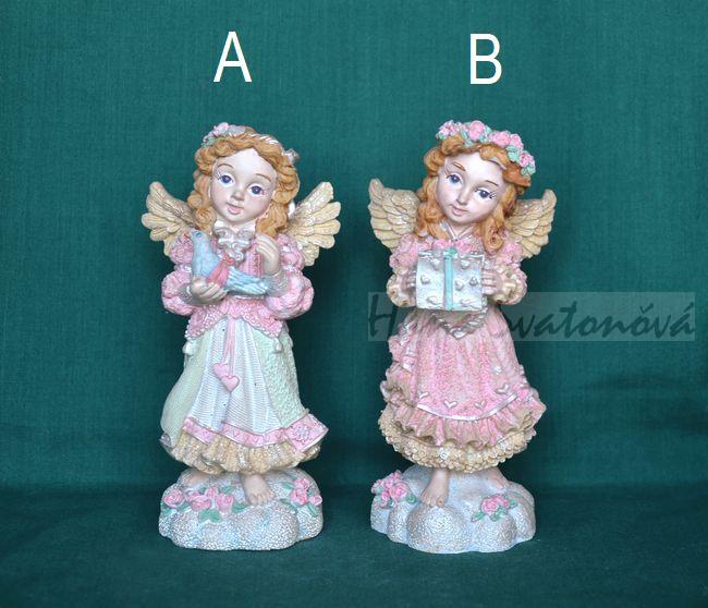 Andělka romantik s dárečkem - výška 14,5cm