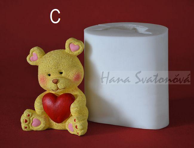 Medvídek žlutý s kytkou - výška 10cm