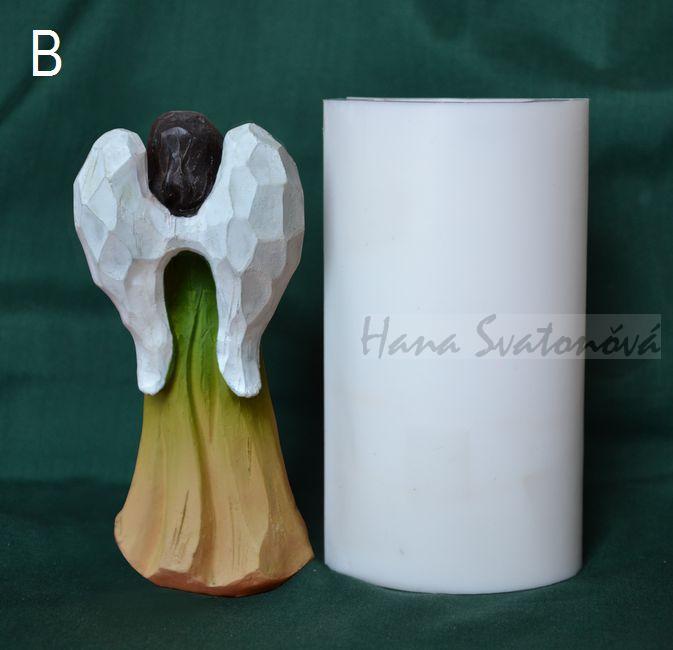 Anděl s bílými křídly ll se srdcem - výška 13cm